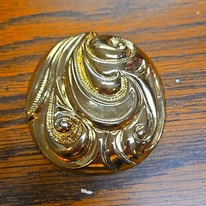 Vintage goldtone 1990s belt buckle